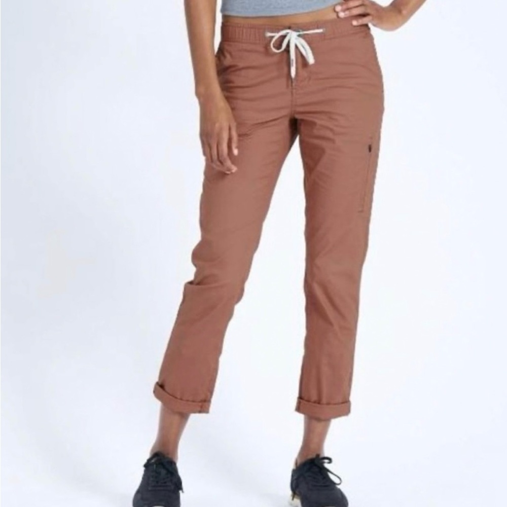 Women's Vuori Ripstop Pants in terracotta